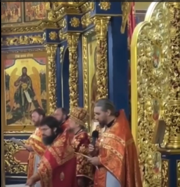 В Алматы пасхальная служба прозвучала на казахском языке