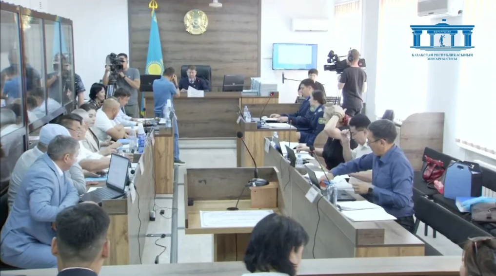 Судья призвал блогеров не мешать суду