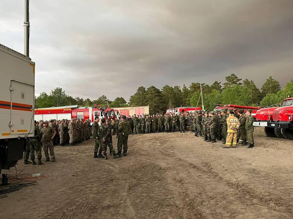 При пожаре в области Абай погибли 14 пожарных