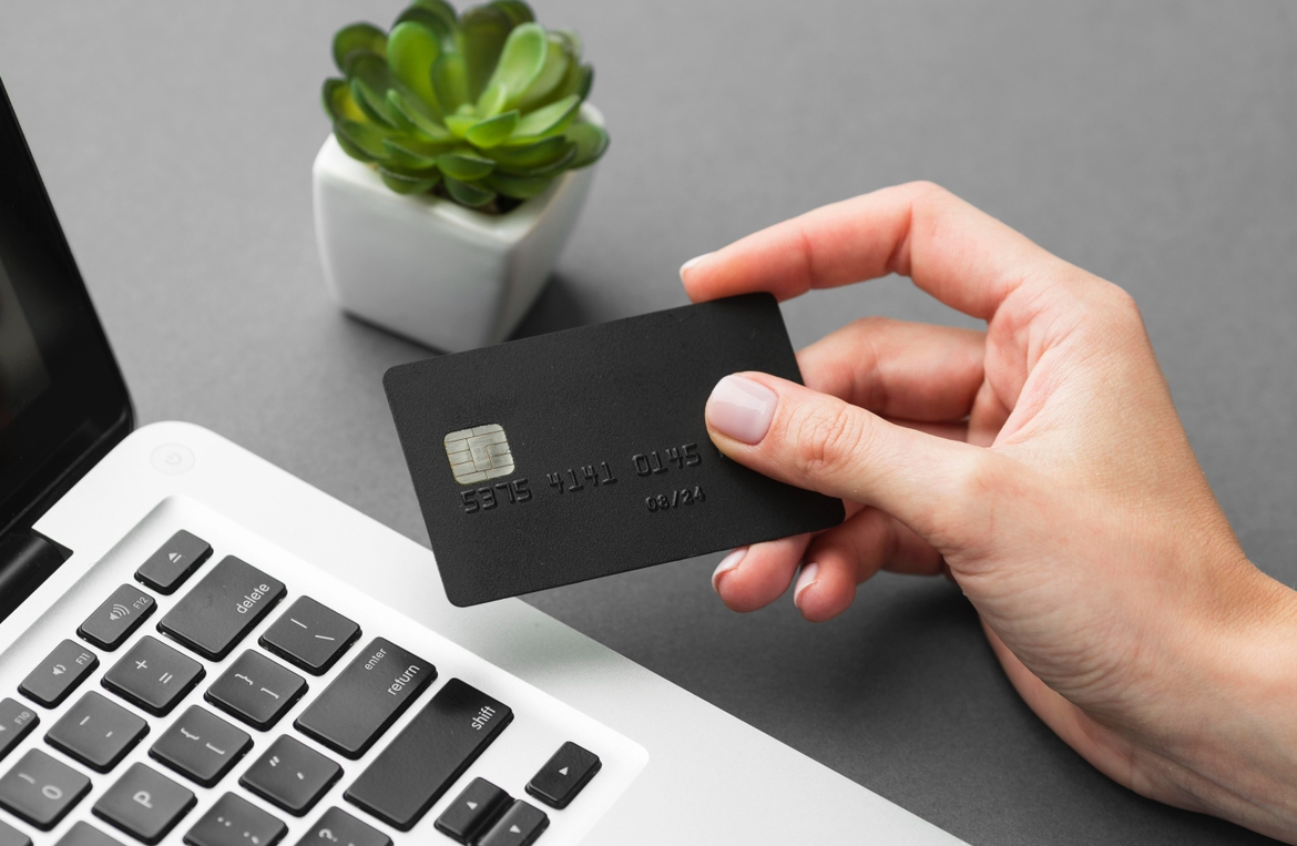 Банки передадут данные казахстанцев