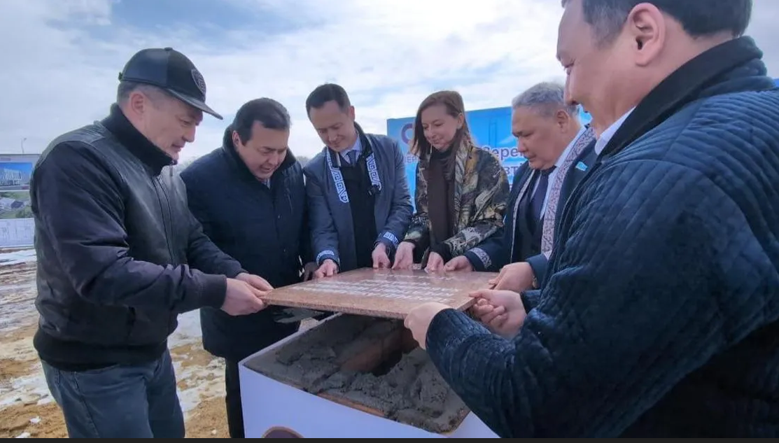 ВИЗИТ-ЦЕНТР В СЕЛЕ   на 7000 человек: кому нужен IT и дизайн, когда дороги разбиты?