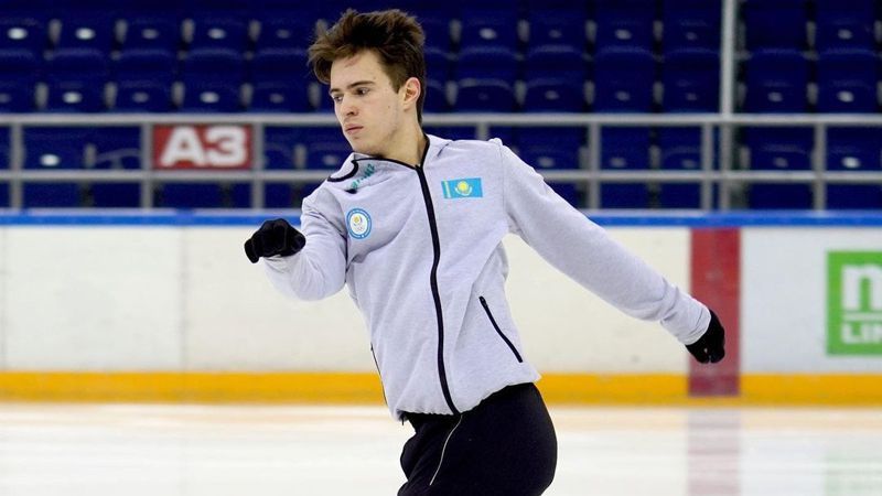 Казахстанец выиграл гран-при в Китае по фигурному катанию