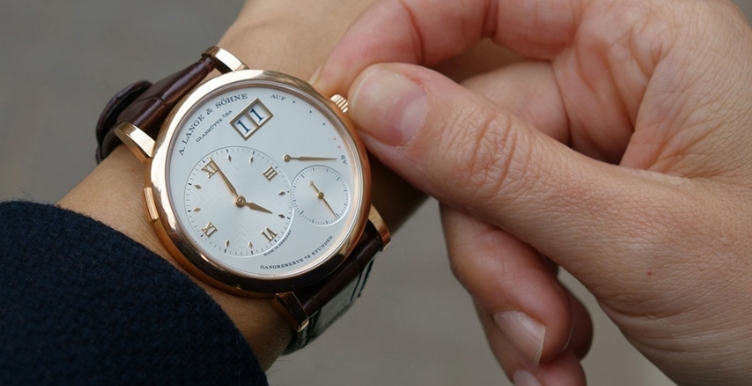 В четырех районах Восточного Казахстана изменится рабочее время