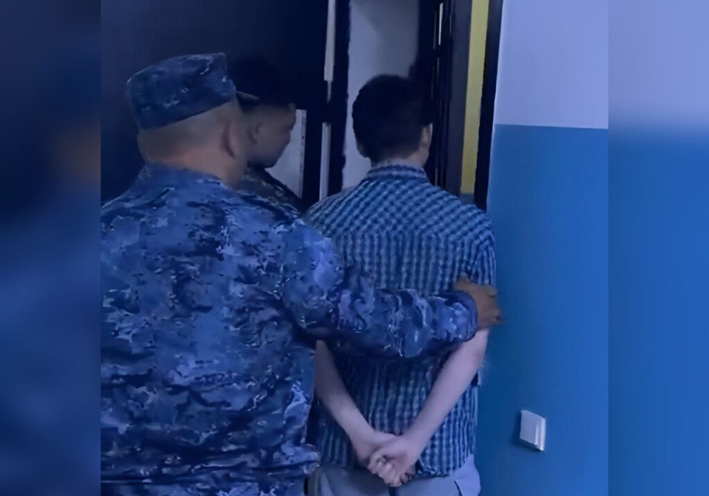 Подростка, распылившего перцовый баллончик на детей, арестовали в Актобе