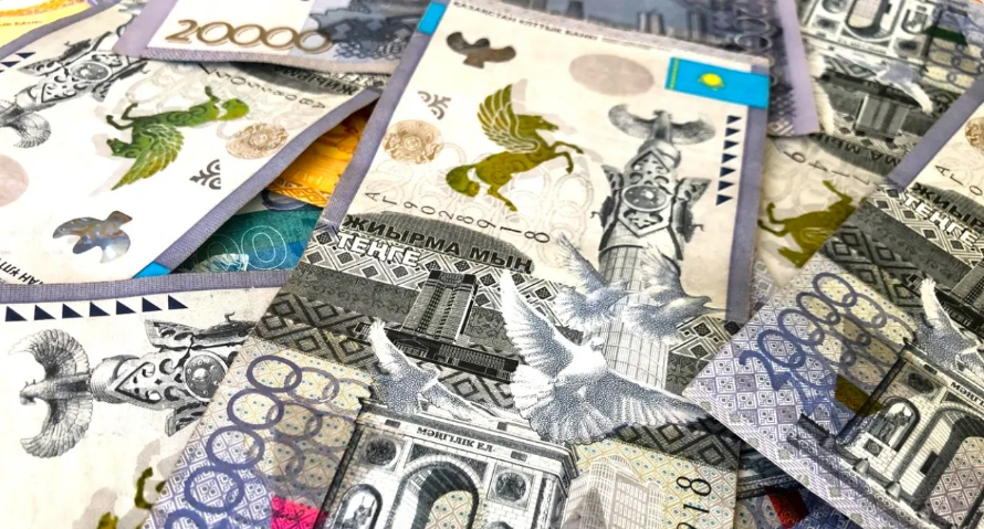 В Казахстане с нового года выросли пенсии и пособия