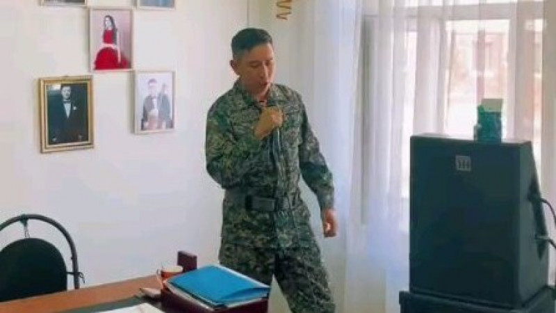 Казахстанец перепел Димаша Кудайбергена