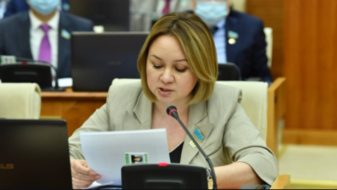 Порядок вступления в силу новой Конституции обсудили на Конституционной комиссии