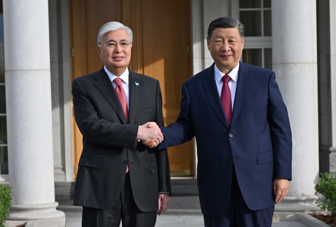 Си Цзиньпин прибыл в Казахстан